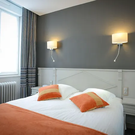 Hotel Logis Restaurant De La Selune