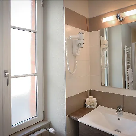 Logis Restaurant De La Selune Hotel 3*