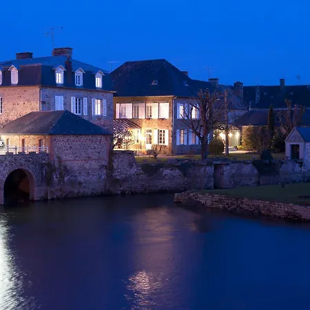 Logis Restaurant De La Selune Ducey-Les Cheris