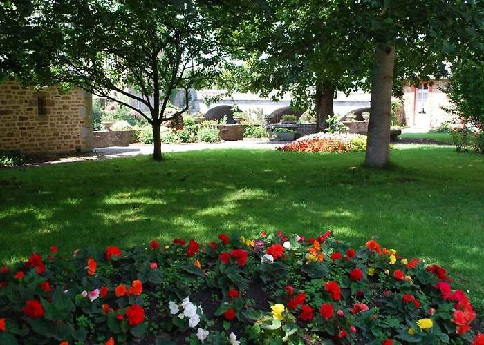 Logis Restaurant De La Selune Ducey-Les Cheris