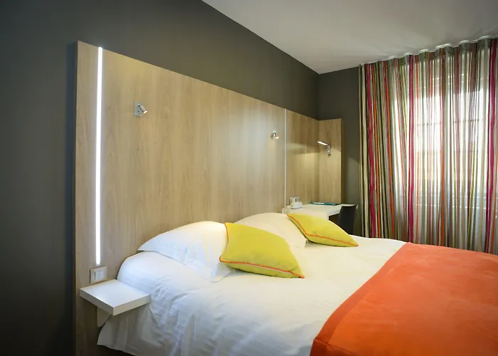 Logis Restaurant De La Selune 3*