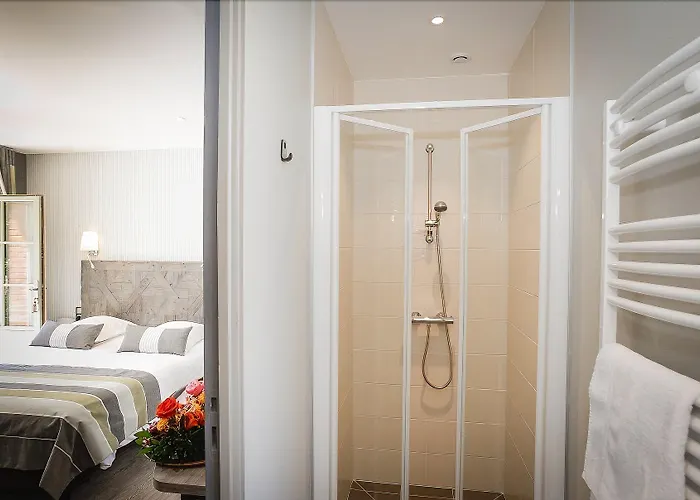 מלון Logis Restaurant De La Selune Ducey-Les Cheris