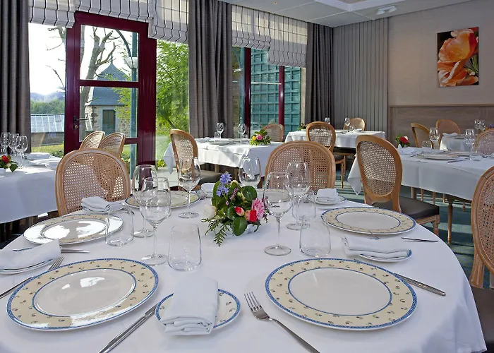 Logis Restaurant De La Selune מלון