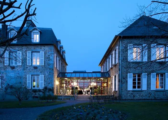 Logis Restaurant De La Selune מלון