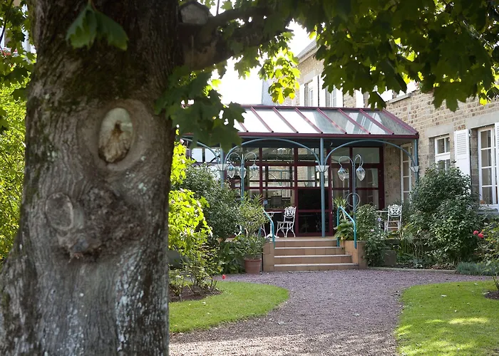 Logis Restaurant De La Selune מלון 3*