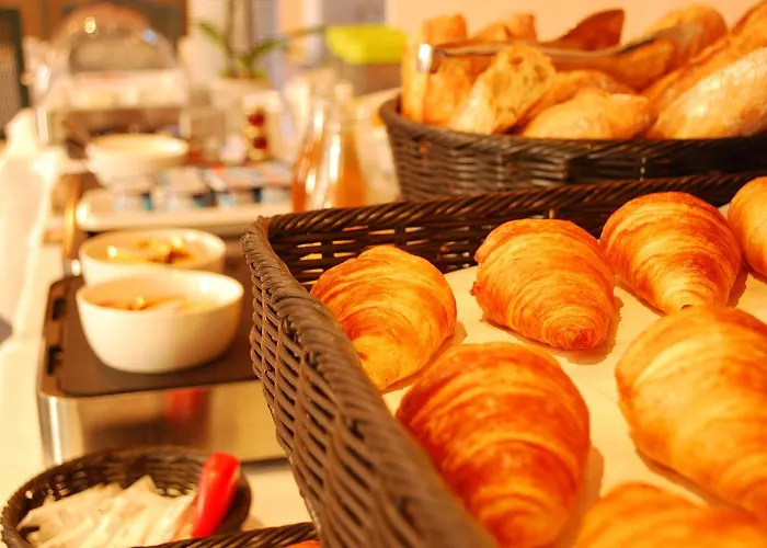 Logis Restaurant De La Selune 3*